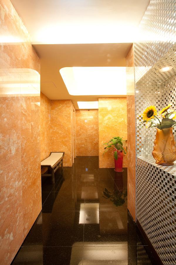 Holyone Hotel Taipeh Exterior foto